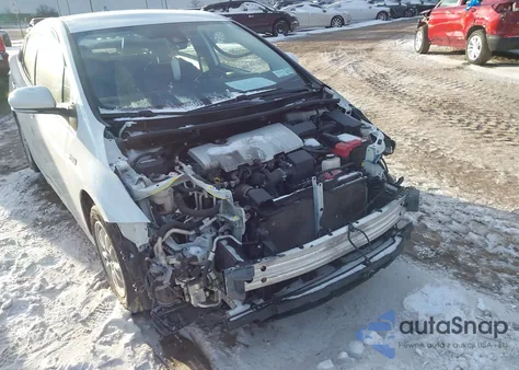 2021 Toyota Prius Prime Limited z USA, uszkodzony, nr VIN JTDKAMFP6M3174953